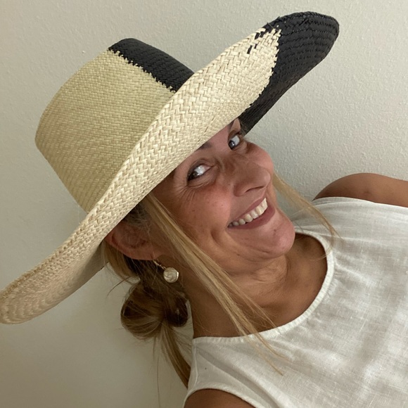 Meet your Posher, Michelle - Picture 1 of 1